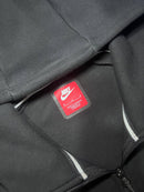 Conjunto Nike tech fleece black green