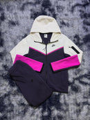 Conjunto Nike tech fleece grey pink