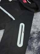 Nike tech fleece preto e branco